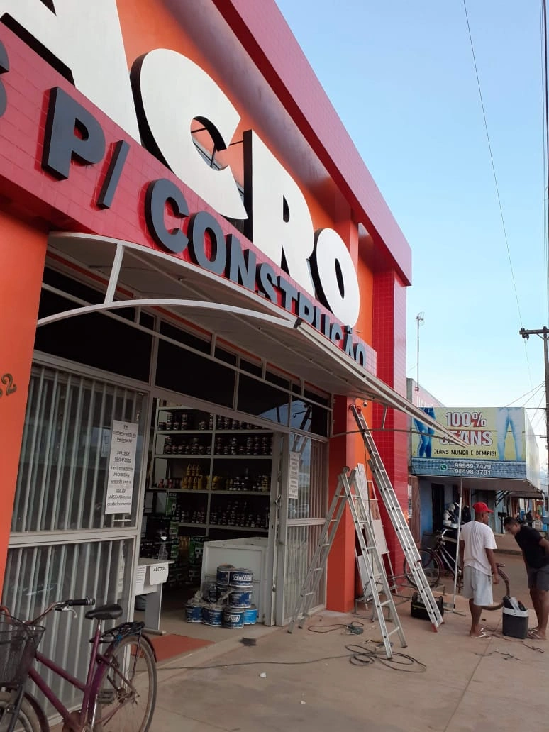 images/categoria/toldoslona/index (4).webp